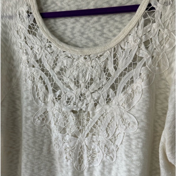 Maurices cream colored sweater with beautiful lace detail, size XXL - Picture 2 of 9